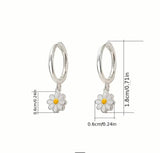 Dainty Daisy Earrings