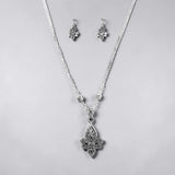 Fleur de Lis Necklace Set